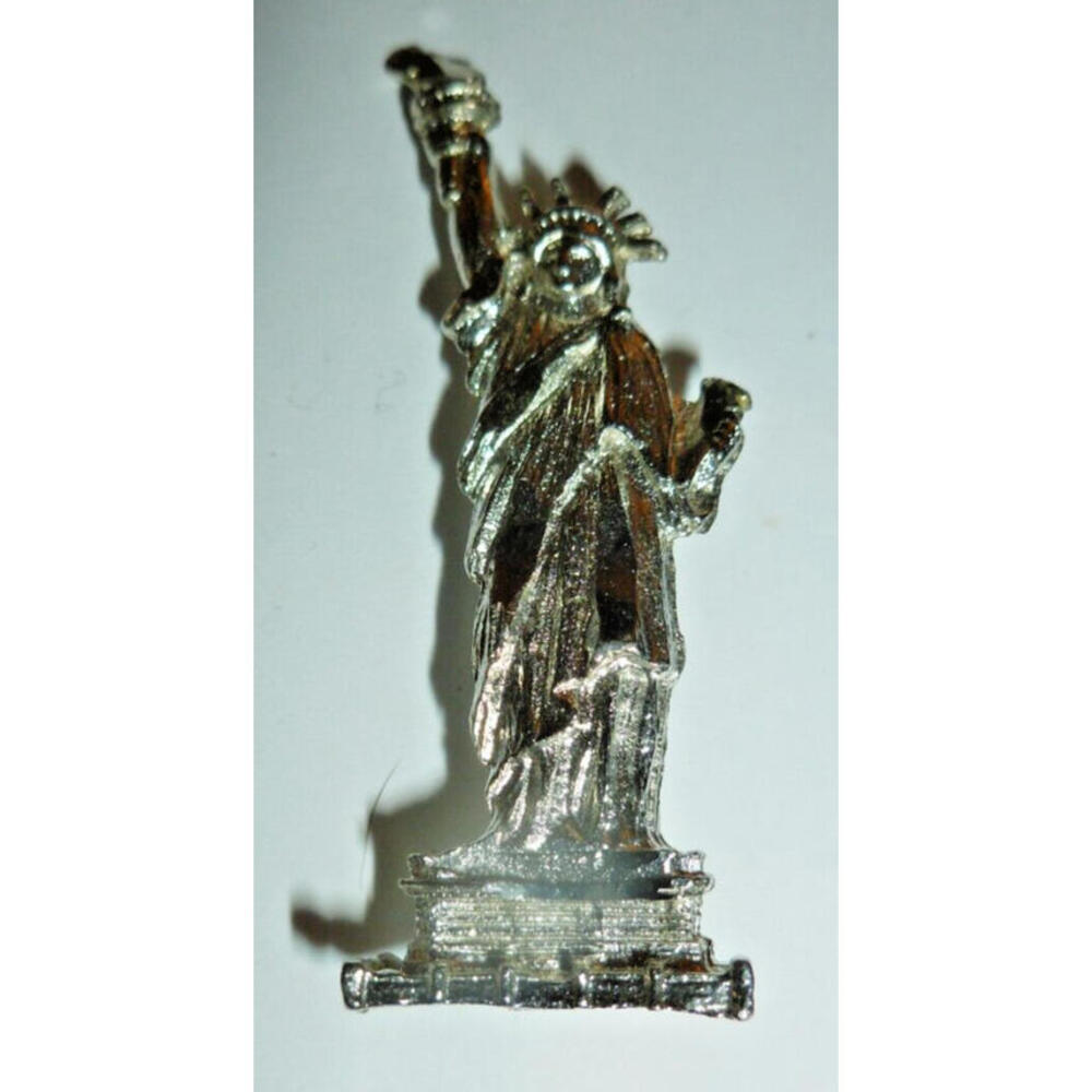 Vintage Brooch Pin Silver Tone Small Statue of Liberty